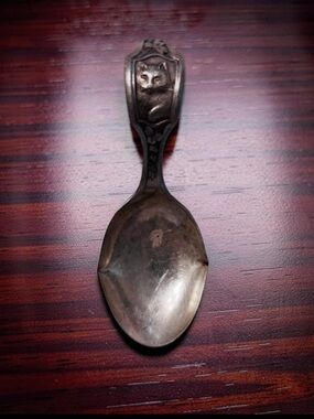 Sterling Silver Baby Spoon Decorative Spoon with Floral Detail & Kitty Vintage